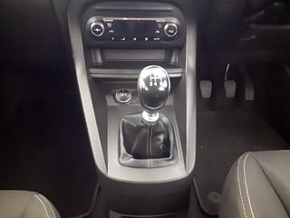 Used 2019 Ford Figo [2019-2021] Titanium Diesel Diesel Manual interior GEAR  KNOB VIEW