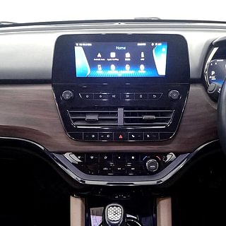 Used 2022 Tata Safari Kaziranga XZA Plus Diesel Automatic interior MUSIC SYSTEM & AC CONTROL VIEW