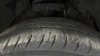 Used 2019 Mahindra XUV 300 W8 AMT (O) Diesel Diesel Automatic tyres RIGHT FRONT TYRE TREAD VIEW