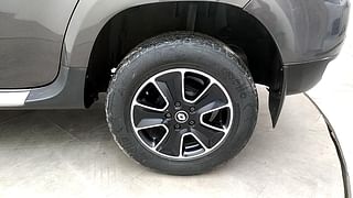 Used 2019 Renault Duster [2015-2019] 110 PS RXZ 4X2 MT Diesel Manual tyres LEFT REAR TYRE RIM VIEW