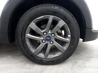 Used 2019 Ford Freestyle [2017-2021] Titanium 1.2 Petrol Manual tyres RIGHT FRONT TYRE RIM VIEW