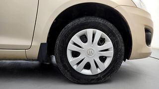 Used 2013 Maruti Suzuki Swift Dzire [2012-2017] VXi Petrol Manual tyres RIGHT FRONT TYRE RIM VIEW