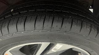 Used 2021 Hyundai New i20 Asta (O) 1.5 MT Dual Tone Diesel Manual tyres LEFT REAR TYRE TREAD VIEW