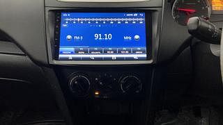 Used 2015 Maruti Suzuki Swift [2011-2017] VDi ABS Diesel Manual interior MUSIC SYSTEM & AC CONTROL VIEW