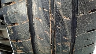 Used 2014 Maruti Suzuki Swift Dzire [2012-2017] VDI Diesel Manual tyres RIGHT REAR TYRE TREAD VIEW