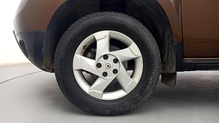 Used 2014 Renault Duster [2012-2015] 85 PS RxL (Opt) Diesel Manual tyres LEFT FRONT TYRE RIM VIEW
