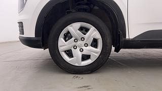 Used 2022 Hyundai Venue SX 1.2 Petrol Petrol Manual tyres LEFT FRONT TYRE RIM VIEW