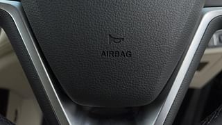 Used 2023 mg-motors Hector 2.0 Sharp Diesel Turbo Diesel Manual top_features Airbags