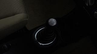 Used 2015 Honda Amaze [2013-2016] 1.2 S i-VTEC Petrol Manual interior GEAR  KNOB VIEW