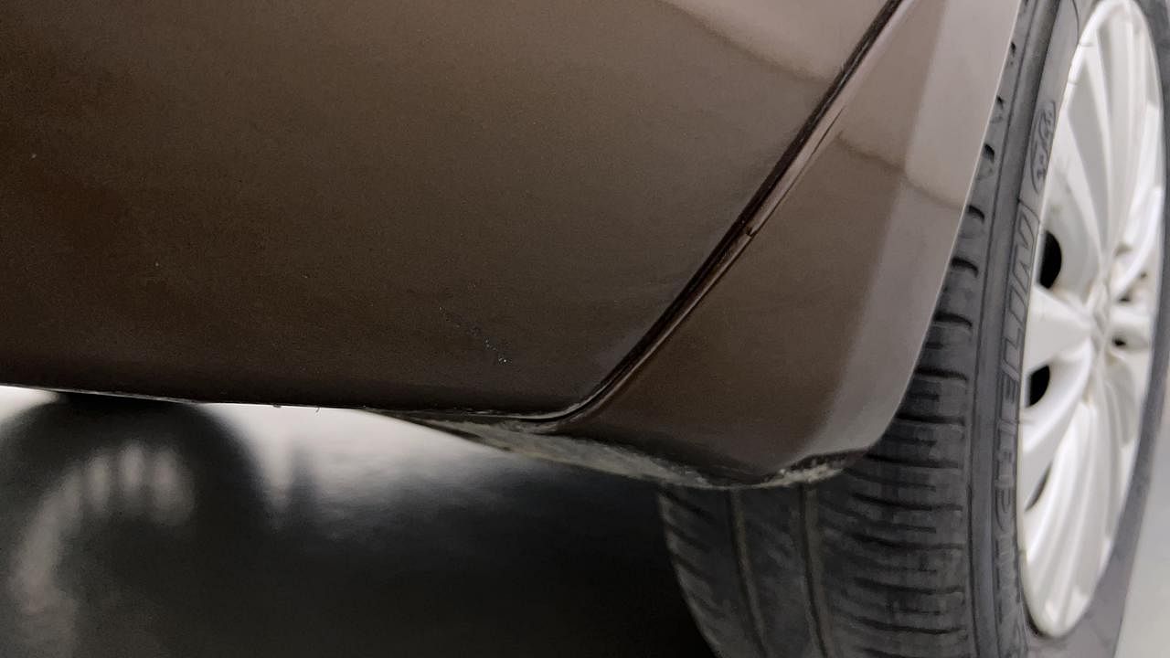 Used 2015 Maruti Suzuki Ciaz [2014-2017] ZXi AT Petrol Automatic dents MINOR SCRATCH