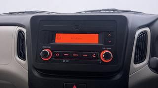 Used 2022 Maruti Suzuki Wagon R 1.2 ZXI Petrol Manual top_features Integrated (in-dash) music system