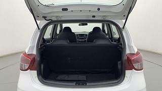 Used 2019 Hyundai Grand i10 [2017-2020] Sportz AT 1.2 Kappa VTVT Petrol Automatic interior DICKY INSIDE VIEW