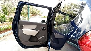 Used 2015 Renault Lodgy [2015-2019] 110 PS RXZ 7 STR Diesel Manual interior LEFT REAR DOOR OPEN VIEW