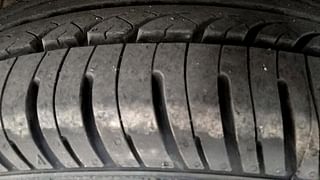 Used 2013 Hyundai i20 [2012-2014] Asta 1.4 CRDI Diesel Manual tyres LEFT FRONT TYRE TREAD VIEW