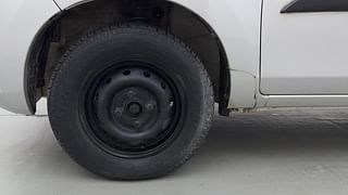 Used 2015 Maruti Suzuki Alto 800 [2012-2016] Lxi Petrol Manual tyres LEFT FRONT TYRE RIM VIEW