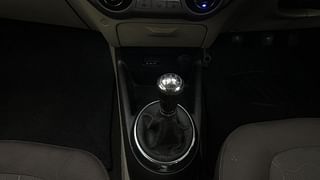 Used 2010 Hyundai i20 [2008-2012] Asta 1.2 ABS Petrol Manual interior GEAR  KNOB VIEW