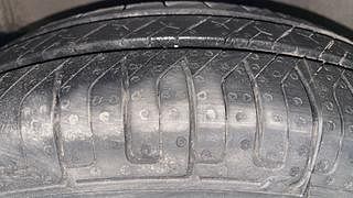 Used 2011 Hyundai i10 [2010-2016] Sportz AT Petrol Petrol Automatic tyres LEFT FRONT TYRE TREAD VIEW