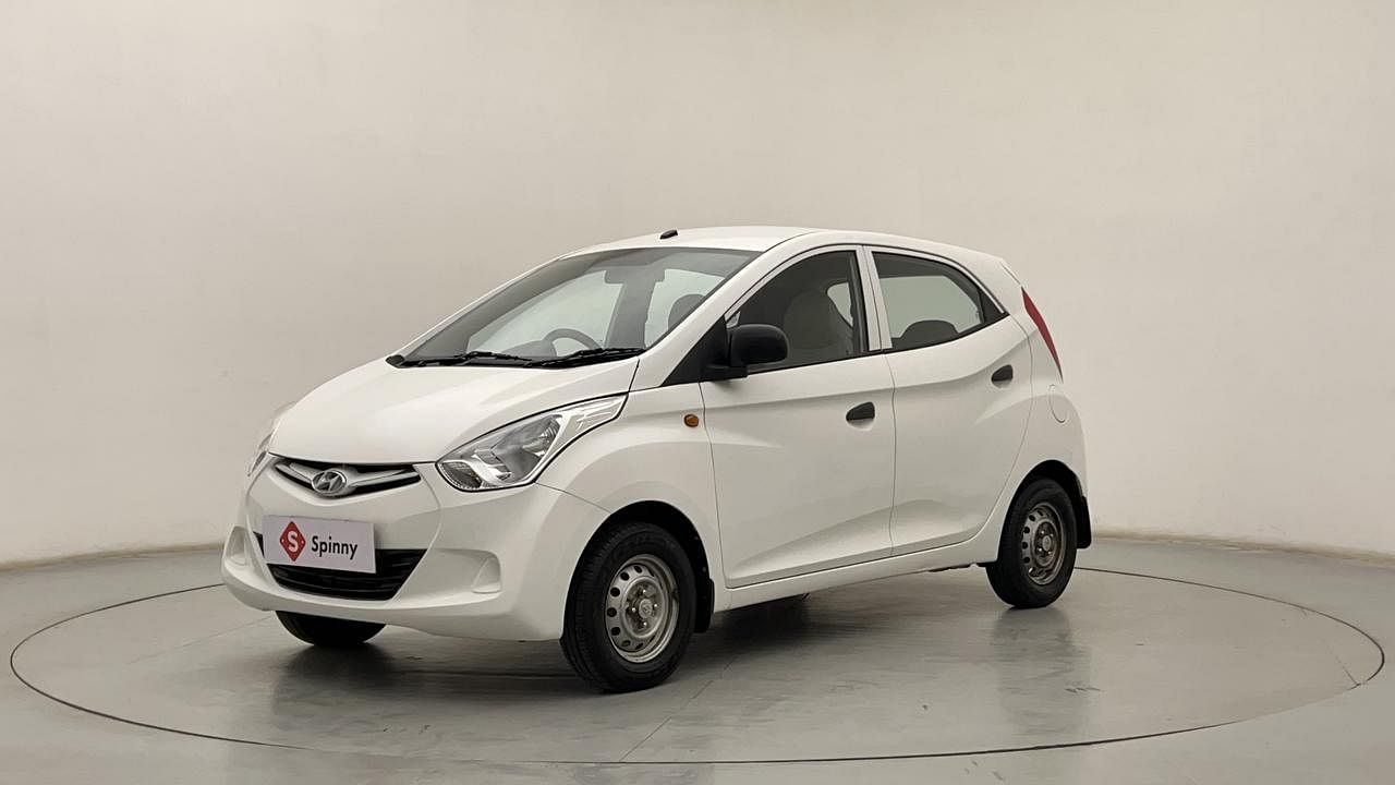 LEFT FRONT CORNER VIEW