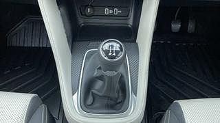Used 2022 MG Motors Astor Sharp EX 1.5 MT Petrol Manual interior GEAR  KNOB VIEW