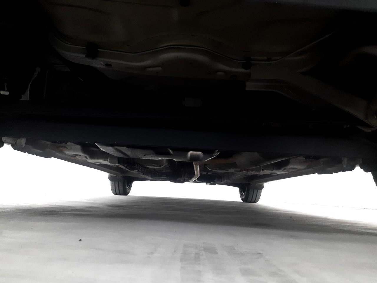 Used 2018 Hyundai Eon [2011-2018] Era + Petrol Manual extra REAR UNDERBODY VIEW (TAKEN FROM REAR)
