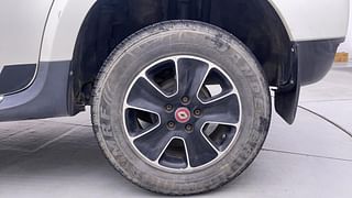 Used 2018 Renault Duster [2017-2020] RXS CVT Petrol Petrol Automatic tyres LEFT REAR TYRE RIM VIEW