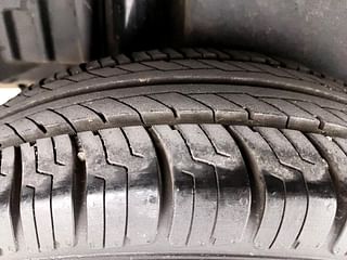 Used 2015 Maruti Suzuki Swift Dzire VXI AT Petrol Automatic tyres RIGHT REAR TYRE TREAD VIEW
