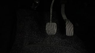 Used 2022 Renault Kiger RXZ AMT Petrol Automatic interior PEDALS VIEW