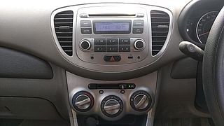 Used 2011 Hyundai i10 Magna 1.2 Kappa2 Petrol Manual interior MUSIC SYSTEM & AC CONTROL VIEW