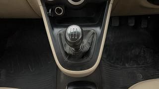 Used 2010 Hyundai i10 [2007-2010] Sportz 1.2 Petrol Petrol Manual interior GEAR  KNOB VIEW