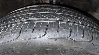 Used 2015 Hyundai Elite i20 [2014-2018] Asta 1.2 (O) Petrol Manual tyres RIGHT FRONT TYRE TREAD VIEW