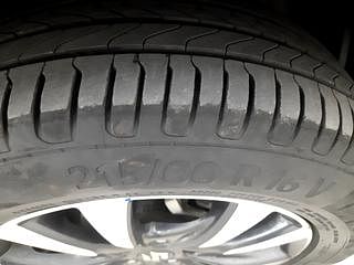 Used 2018 Maruti Suzuki S-Cross [2017-2020] Alpha 1.3 Diesel Manual tyres RIGHT FRONT TYRE TREAD VIEW