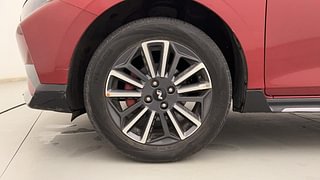 Used 2022 Hyundai i20 N Line N8 1.0 Turbo iMT Dual Tone Petrol Manual tyres LEFT FRONT TYRE RIM VIEW