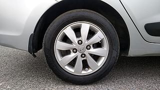Used 2015 Hyundai Xcent [2014-2017] S (O) Petrol Petrol Manual tyres RIGHT REAR TYRE RIM VIEW
