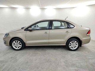 Used 2017 volkswagen Vento 1.5L Highline Diesel AT Diesel Automatic exterior LEFT SIDE VIEW