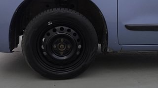 Used 2016 Maruti Suzuki Wagon R 1.0 [2010-2019] VXi Petrol Manual tyres LEFT FRONT TYRE RIM VIEW