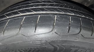 Used 2017 Hyundai Creta [2015-2018] 1.6 SX Plus Auto Petrol Petrol Automatic tyres RIGHT FRONT TYRE TREAD VIEW