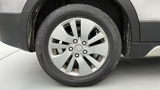 Used 2016 Maruti Suzuki S-Cross [2015-2017] Alpha 1.3 Diesel Manual tyres RIGHT REAR TYRE RIM VIEW