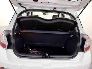 Used 2022 Hyundai Grand i10 Nios Asta AMT 1.2 Kappa VTVT Petrol Automatic interior DICKY INSIDE VIEW