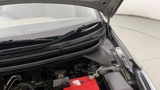 Used 2019 Hyundai Elite i20 [2018-2020] Magna Plus 1.2 Petrol Manual engine ENGINE LEFT SIDE HINGE & APRON VIEW