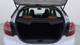 Used 2017 Ford Figo [2015-2019] Titanium 1.2 Ti-VCT Petrol Manual interior DICKY INSIDE VIEW