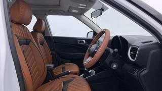 Used 2022 Hyundai Venue [2019-2022] SX 1.5 CRDI Diesel Manual interior RIGHT SIDE FRONT DOOR CABIN VIEW