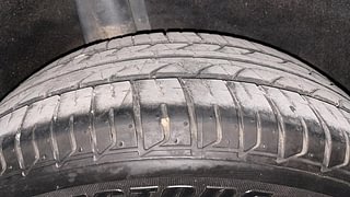 Used 2017 Maruti Suzuki Baleno [2015-2019] Zeta Diesel Diesel Manual tyres RIGHT REAR TYRE TREAD VIEW