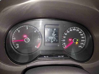Used 2017 volkswagen Vento 1.5L Highline Diesel AT Diesel Automatic interior CLUSTERMETER VIEW