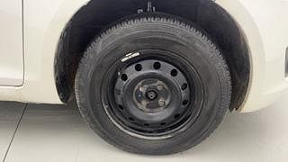 Used 2011 Maruti Suzuki Swift [2011-2017] VDi Diesel Manual tyres RIGHT FRONT TYRE RIM VIEW
