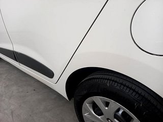 Used 2015 Hyundai Grand i10 [2013-2017] Sportz 1.2 Kappa VTVT Petrol Manual dents MINOR DENT