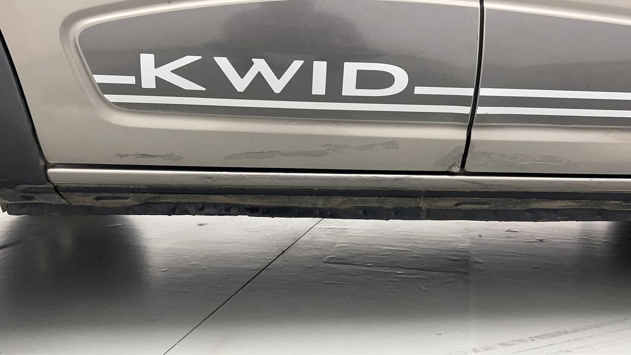 Used 2019 Renault Kwid [2015-2019] 1.0 RXT AMT Opt Petrol Automatic dents MINOR SCRATCH