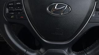 Used 2017 Hyundai Elite i20 [2014-2018] Asta 1.2 (O) Petrol Manual top_features Airbags