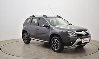 Used 2019 Renault Duster [2015-2019] 110 PS RXZ 4X2 MT Diesel Manual exterior RIGHT FRONT CORNER VIEW