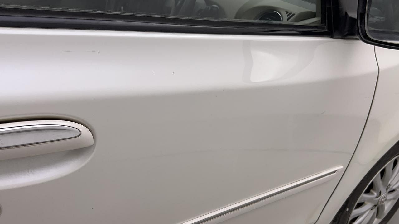 Used 2014 Toyota Etios [2010-2017] VX D Diesel Manual dents MINOR DENT