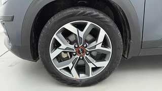 Used 2022 Kia Seltos X Line DCT Petrol Automatic tyres LEFT FRONT TYRE RIM VIEW